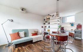 Artist Studio Mokotow - 12 Minutes Center